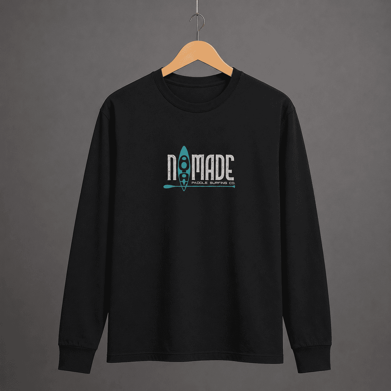 Polera Manga Larga Logo Grande — Nómade Sports